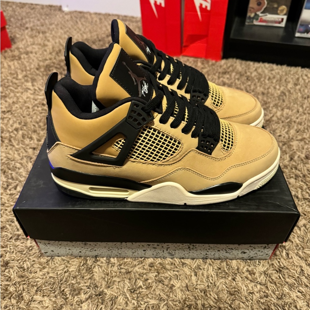 Jordan 4